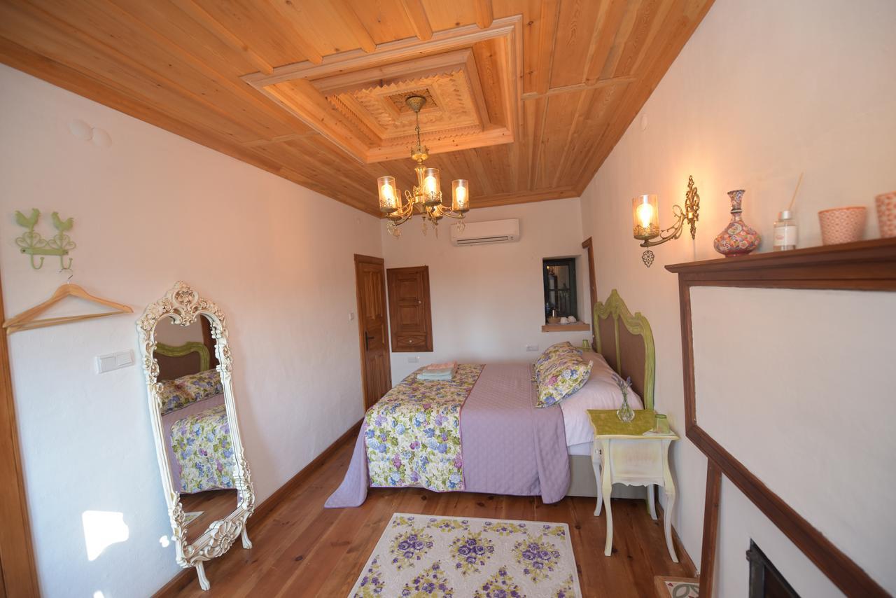 Ilya Konak Sirince Bed and Breakfast Selçuk Exteriör bild